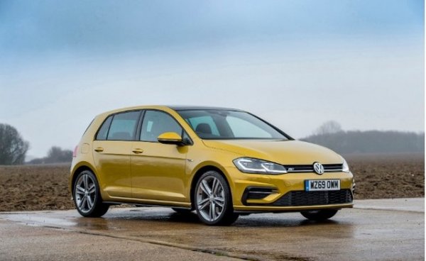 Средна продажна цена 31 октомври 2021 г.: £25 133

Средна продажна цена 31 октомври 2022 г.: £19 319

Разлика: -£5,814 / -23,1%